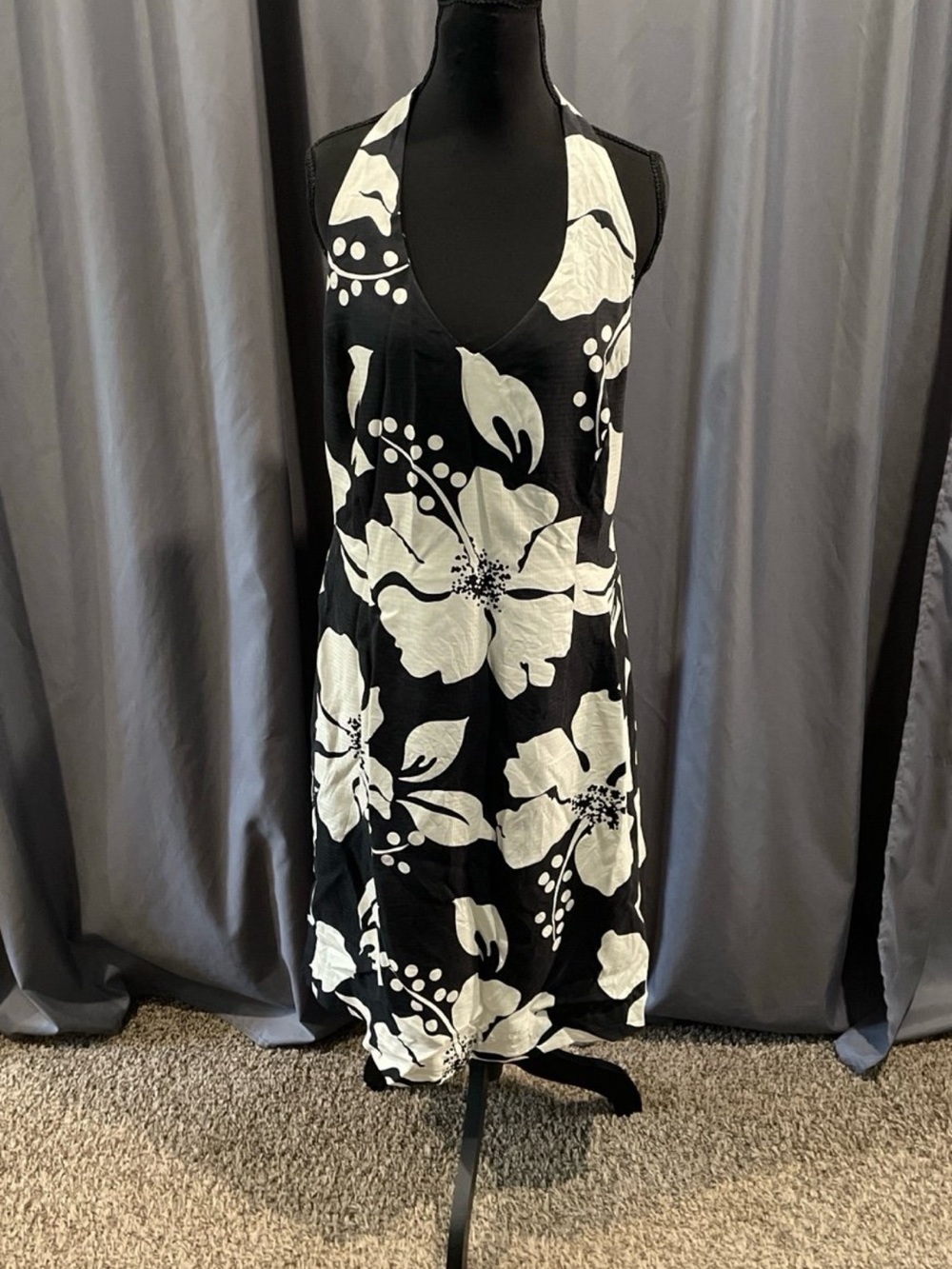 Kahala 100% silk hibiscus print halter dress size 10
